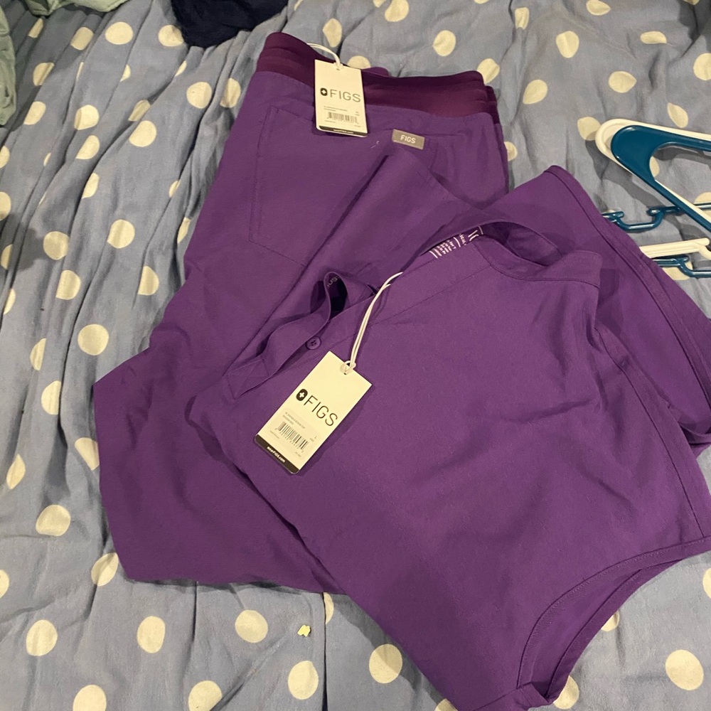 Figs scrub set